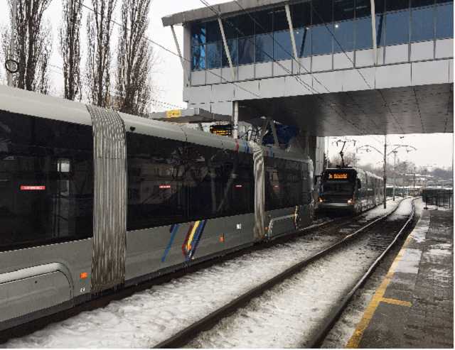 Три компании предложили Киеву 30-метровые низкопольные трамваи