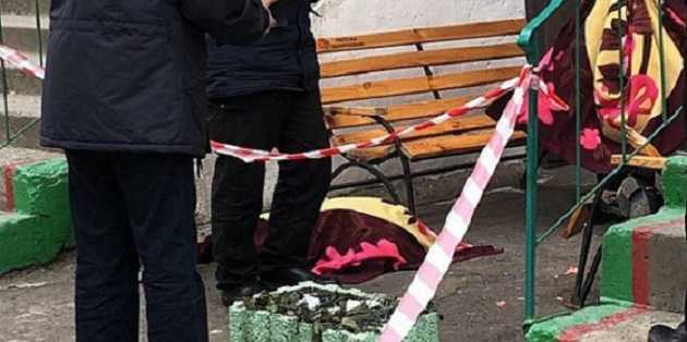 В Кривом Роге мать с ребенком выбросилась с 10 этажа