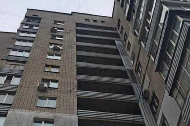 На святого Николая пенсионерка выбросилась с балкона в Днепре