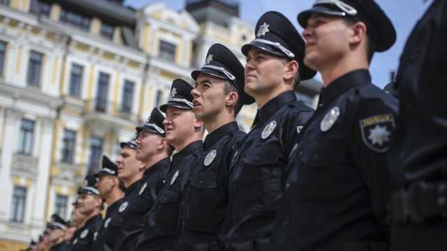 Украинцы вдвое чаще стали обращаться к силовикам, - отчет Нацполиции