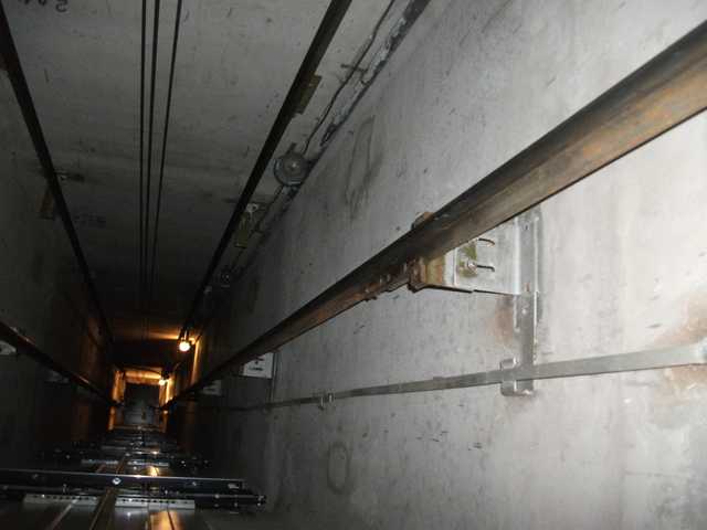 В Одессе лифт с человеком внутри сорвался с 19 этажа