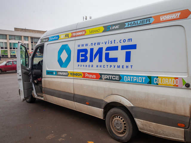 В Днепре в салоне автомобиля обнаружили труп мужчины