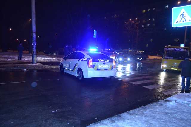 Из-за ДТП около правительственных дач на Старообуховской трассе образовалась пробка