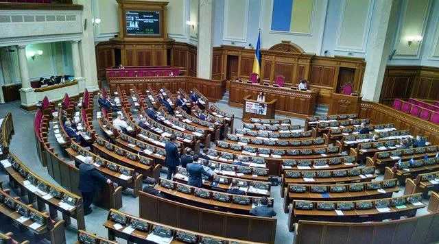 Нардеп предложил объявить войну России