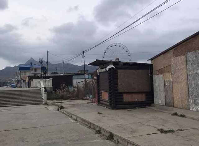 ’’Все заср*но!’’ Блогер показал, как оккупанты разрушили известный курорт Крыма