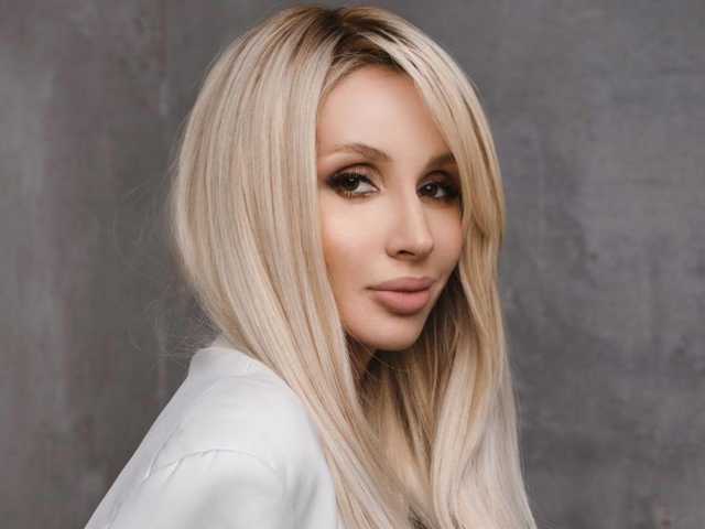 «Восставшие мертвецы»: Лобода в бюстгальтере испугала фанатов