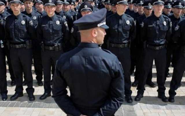 В Александрии полицейский требовал взятку с известного украинского боксера