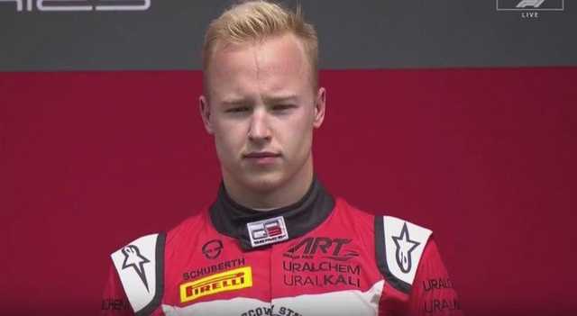 Сын российского олигарха закатил роскошную вечеринку во время траура по шахтерам