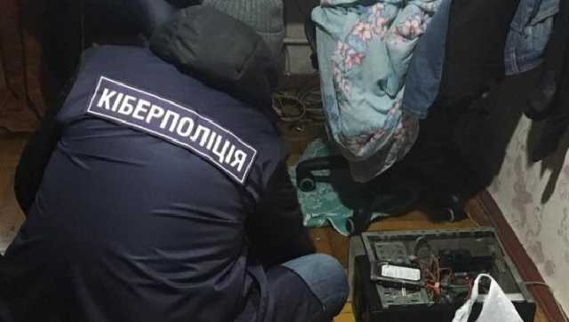 Кіберполіція спіймала хакера, який поширював вірус-стіллер