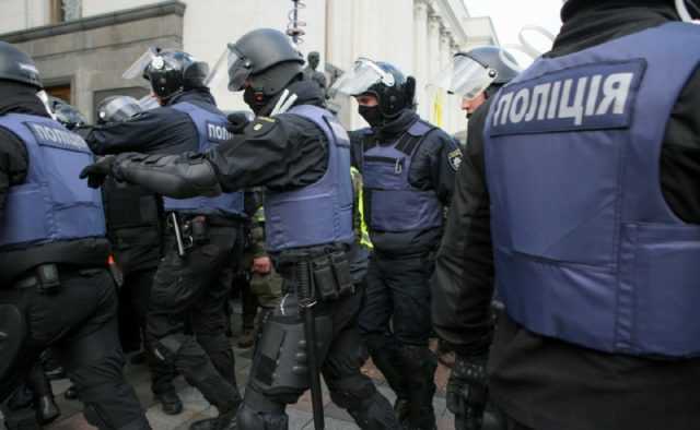 В Одессе начались жесткие столкновения активистов с полицией: новые подробности