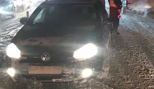 На границе Черкасской и Полтавской областей из-за снегопада застряли 200 машин