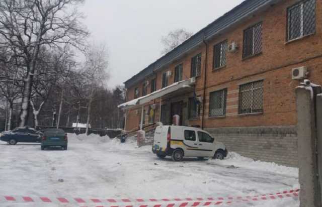 В Харьковской области неизвестный “заминировал” суд