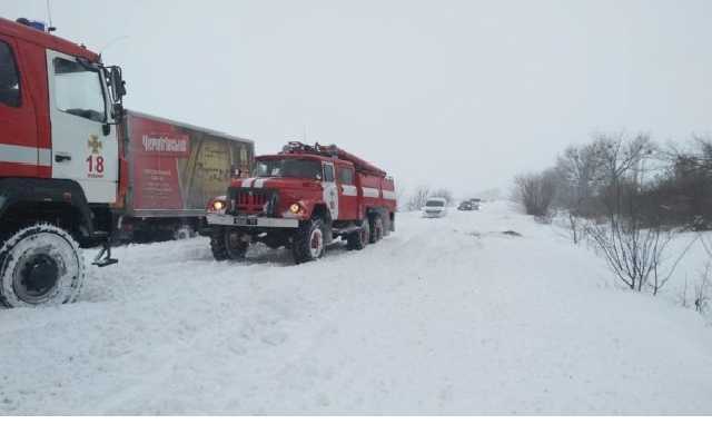 Укрзалізниця призначила додаткові потяги через негоду на Полтавщині