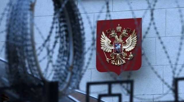 Санкции против своих, или Большая «свинья» от Кремля