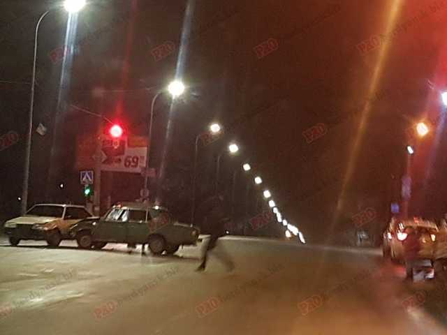 ДТП в Бердянске: пьяные пассажиры устроили драку