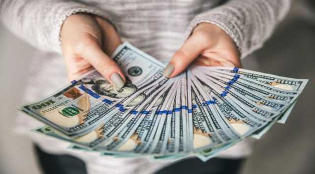 Доллар в Украине активно дорожает