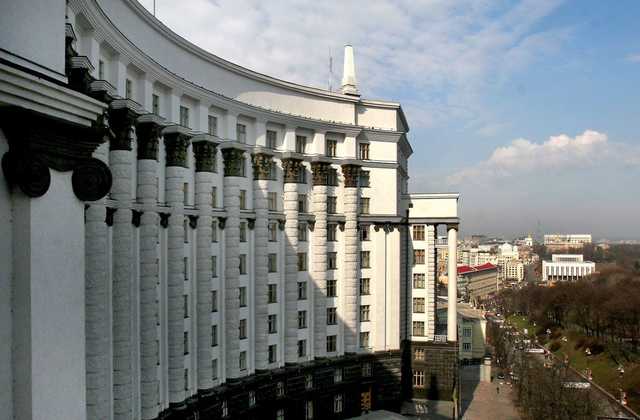 Уже в январе украинцы будут получать субсидии деньгами