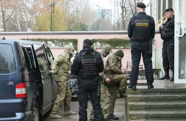 Все захваченные РФ украинские моряки объявили себя военнопленными