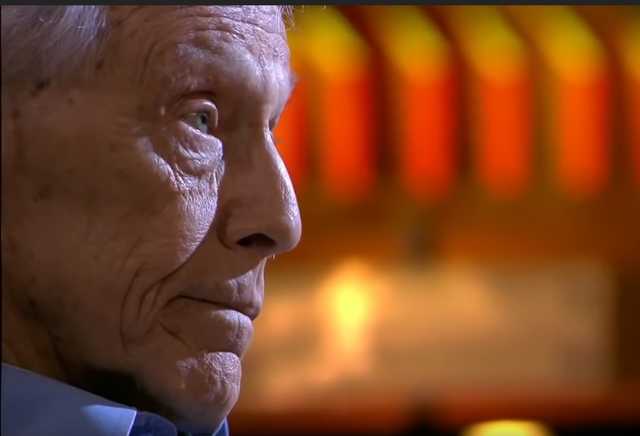 Умер знаменитый писатель Израиля с украинскими корнями: что о нем известно