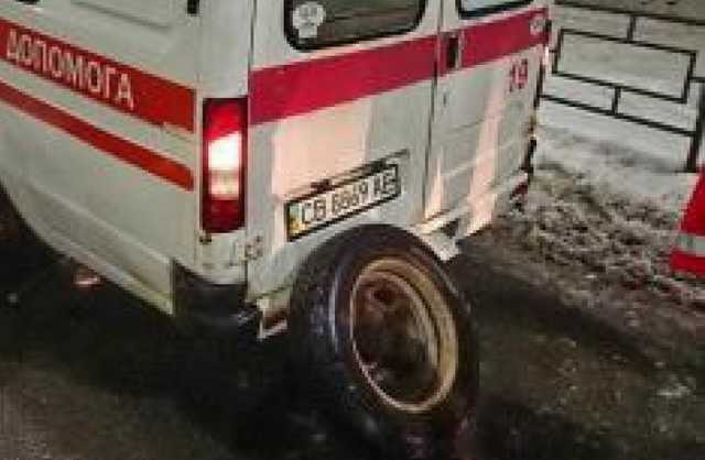 У «скорой» в Чернигове отвалилось колесо
