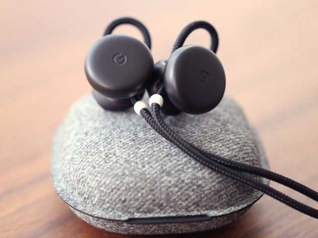 31-летний мужчина украл в столичном магазине наушников на сумму в 15 тысяч гривен