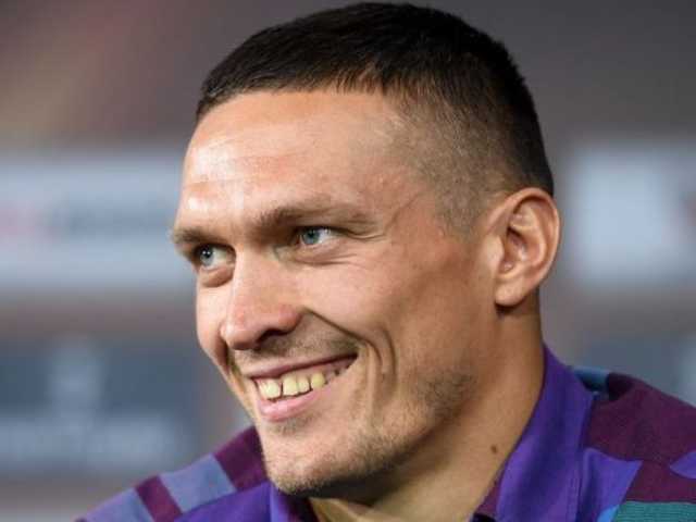 Александру Усику предложили российское гражданство