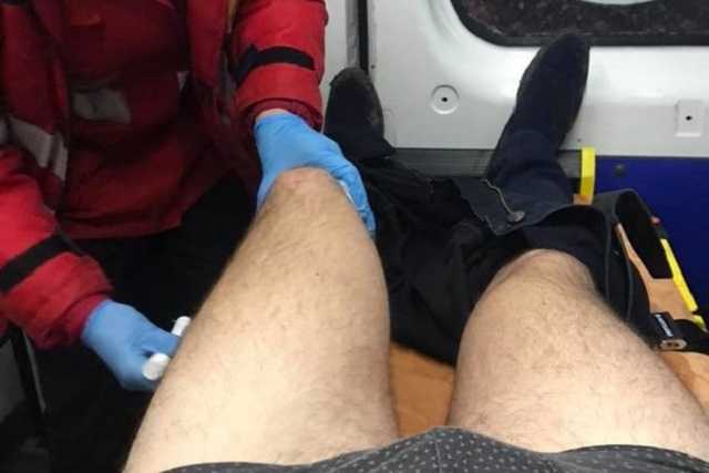 Прострелили ногу. В Запорожье напали на главу местных "евробляхеров"
