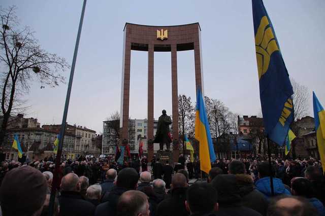 Садовой, Томос и молитва. Bо Львове отметили 110 лет со дня рождения Бандеры