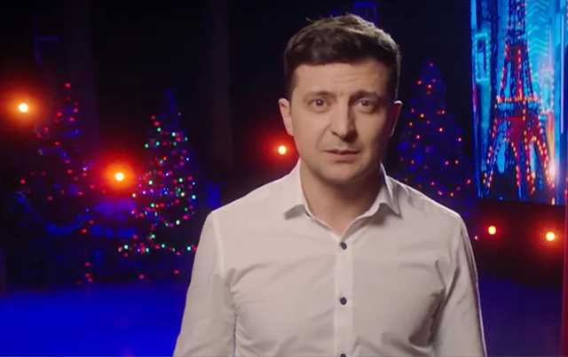 Эксперт объяснил смысл новогоднего скандала с Порошенко