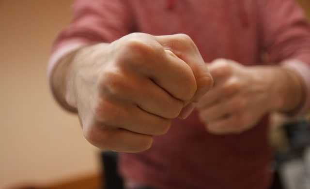 Против полицейских, избивших авиаконструктора в Киеве, открыли дело