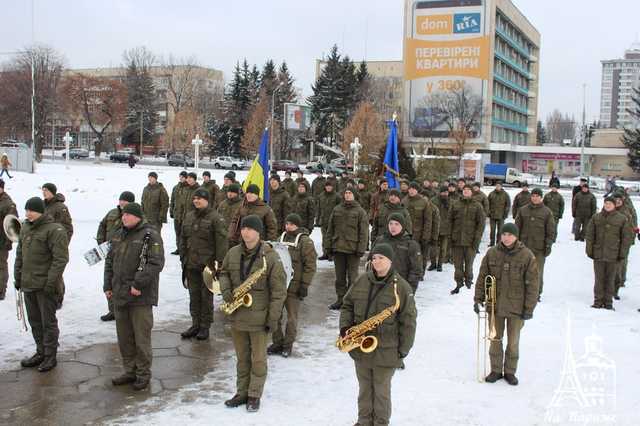 В Виннице военнослужащие Национальной гвардии провели флешмоб в поддержку пленных моряков