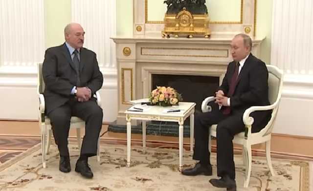 «Новая война и оккупация»: Цимбалюк пояснил, чем опасно заигрывание Лукашенко с Путиным