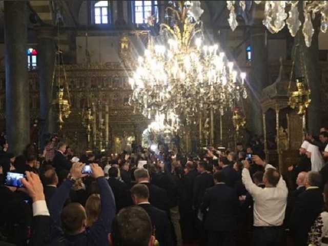 Мы получили духовную независимость: как украинцы отреагировали на подписание Томоса для ПЦУ