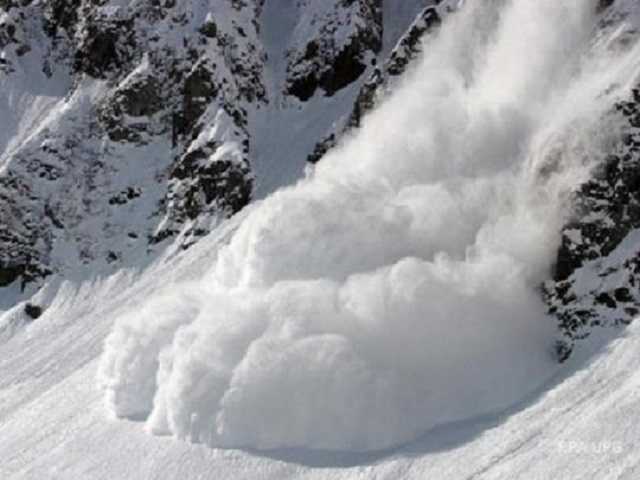 В Сочи лавина сошла на горнолыжную трассу: погибли туристы
