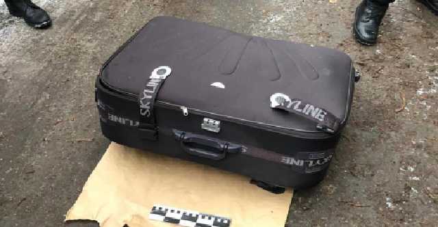 Тело в чемодане: полиция назвала причину смерти девушки