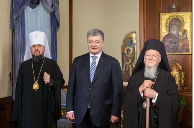 ’’Война закончится, вернем Крым’’: Епифаний, Порошенко и Варфоломей обратились к украинцам