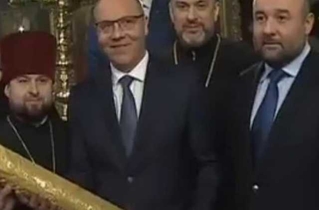 У Порошенко нехотя прокомментировали присутствие лидера ОПГ «Нарика» на церемонии подписания томоса в Стамбуле