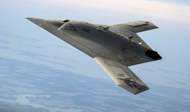 “Планировали диверсию”: ВСУ сбили неизвестный беспилотник над военным арсеналом на Донбассе