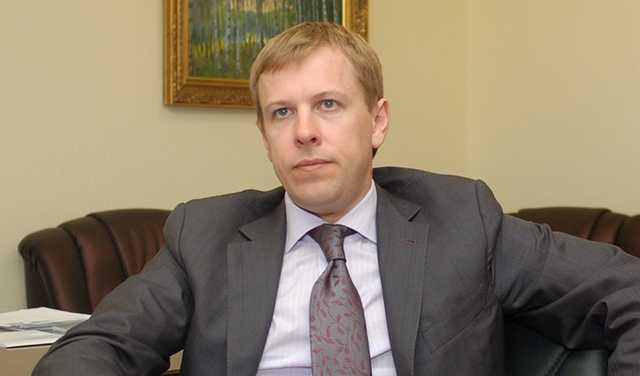 Нардеп Виталий Хомутынник арендовал дом под Киевом у профсоюза таможенников