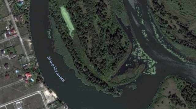 Суд витребував 32 га на річці Козинка, які опинились у приватній власності