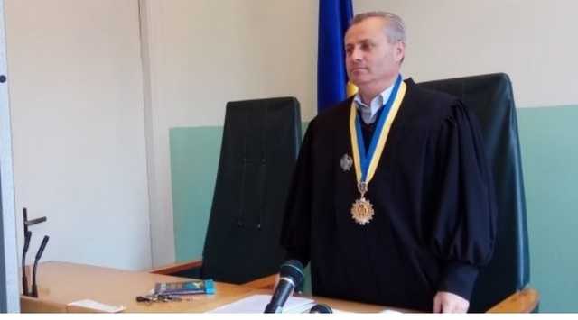 Єдиного в районному суді на Львівщині суддю відсторонили за хабар