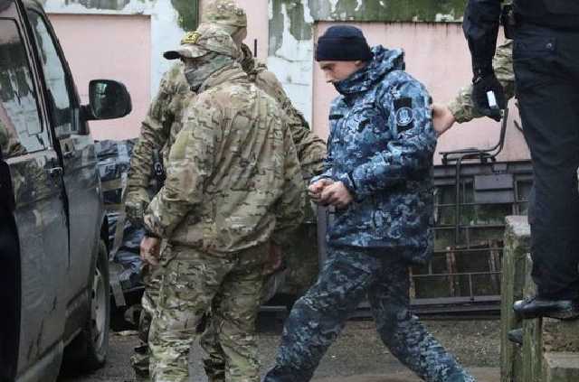 Украинские моряки будут ждать суд в России еще год, – адвокат Новиков