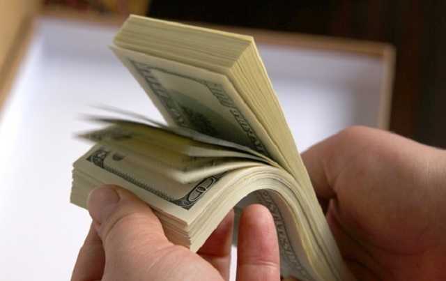 Чиновника Сумской области задержали на взятке в 100 тысяч гривен