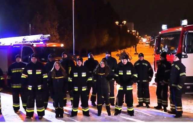 Сеть в восторге от трогательного исполнения «Щедрика» спасателями