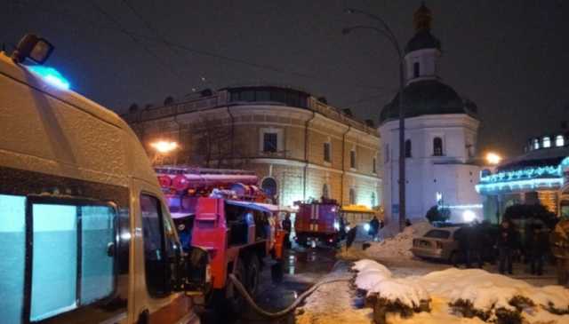 Пожежу на території Києво-Печерської лаври загасили