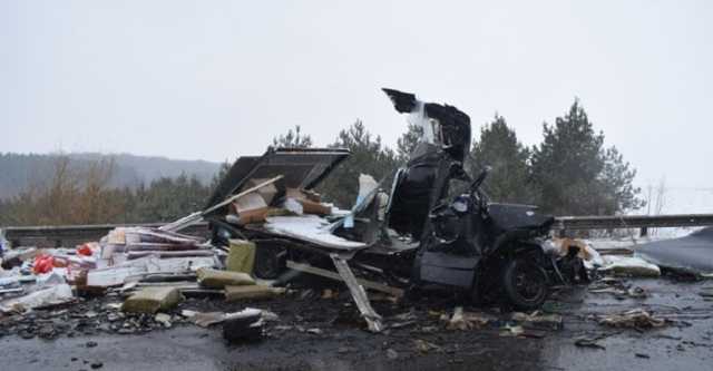 На Вінничині сталася потрійна ДТП