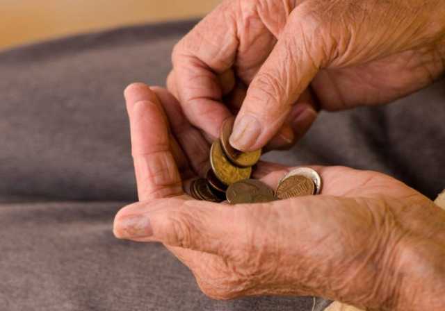 "На лечение родных": аферисты в Киеве выманили у трех старушек почти полмиллиона гривен