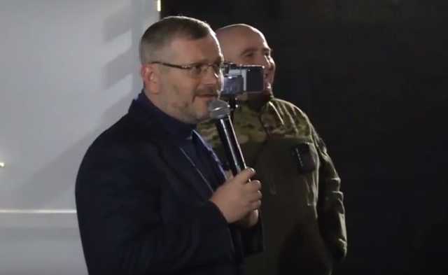 Охрана Вилкула в Славянске напала на активиста