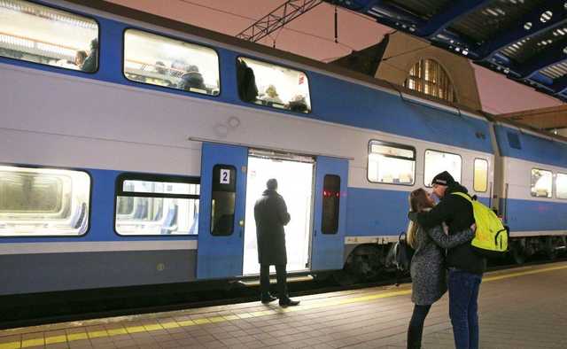 Проезд в поездах и электричках снова подорожает