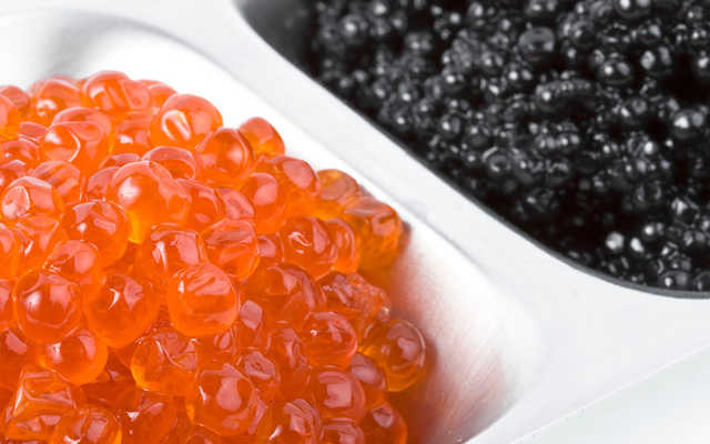 Супрун советует украинцам есть меньше черной икры или заменить ее на красную